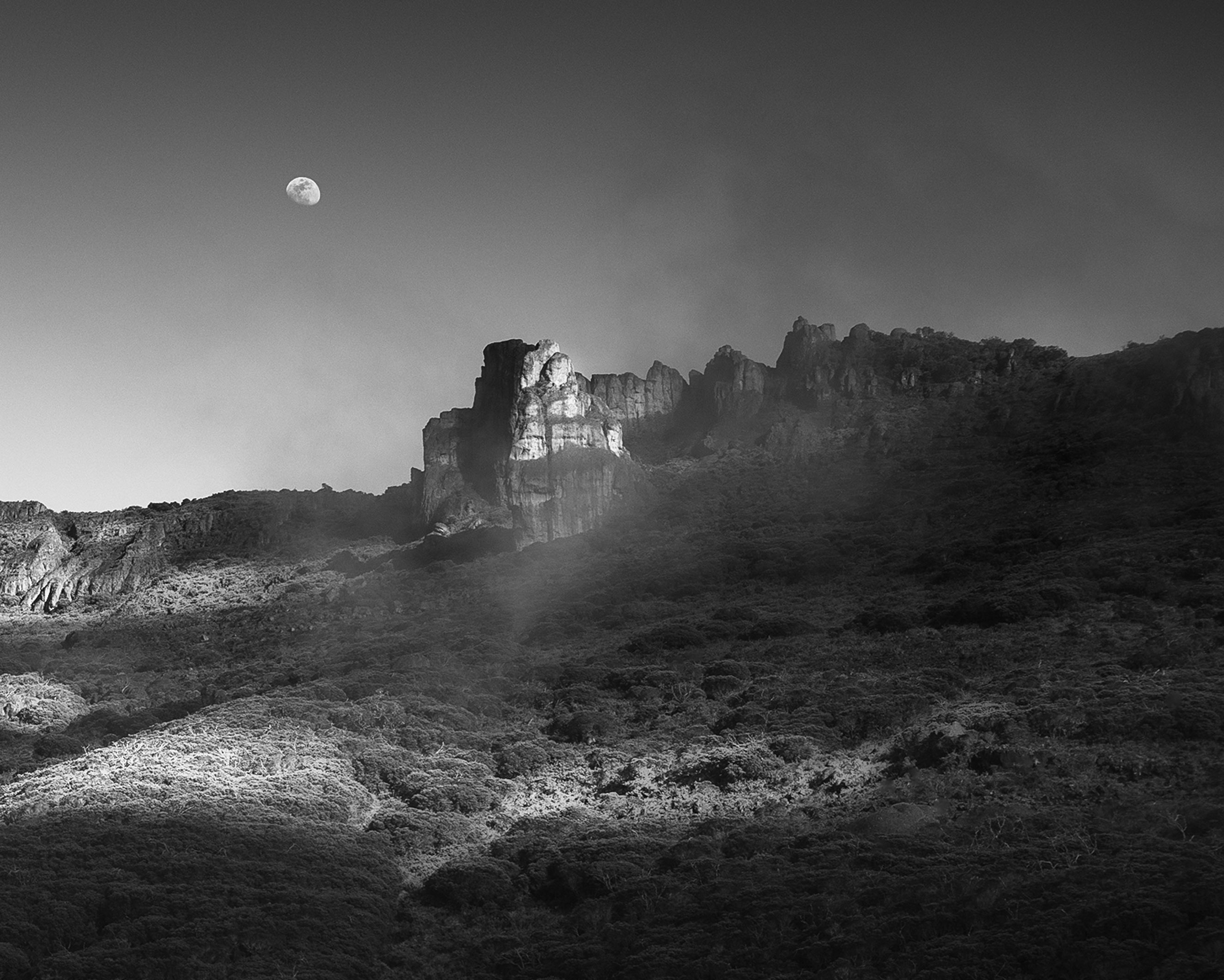 The moon over Los Crestones